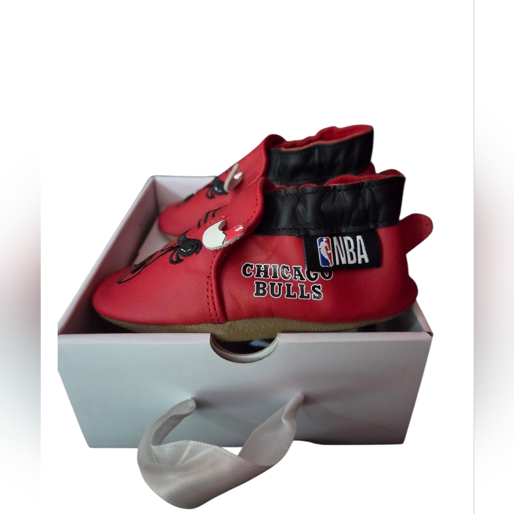 Robeez NEW Chicago Bulls NBA Soft Sole Casual 100% Leather Shoes. Benny The Bull - Picture 7 of 8